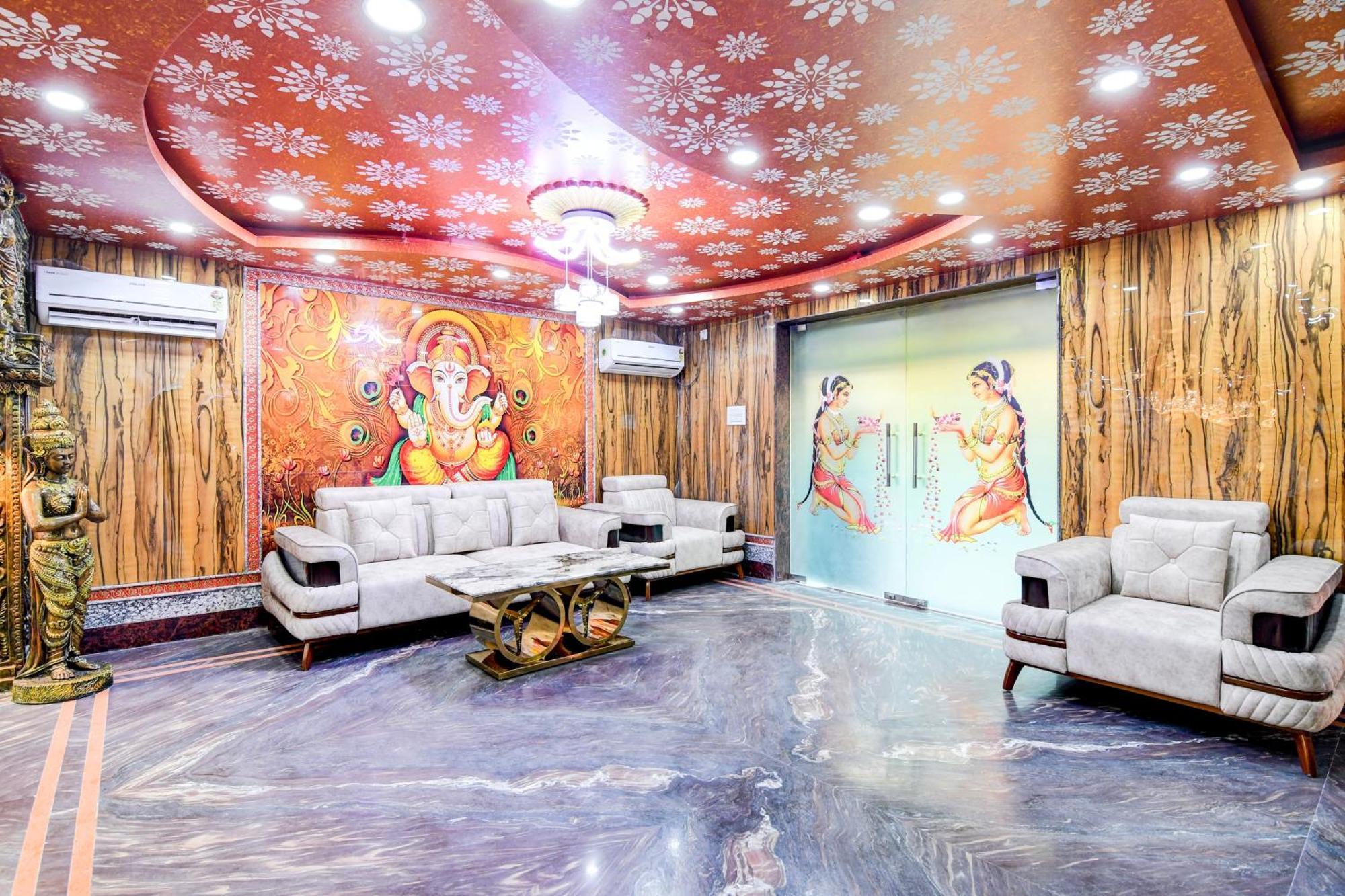 O Ananda Ashram Hotel